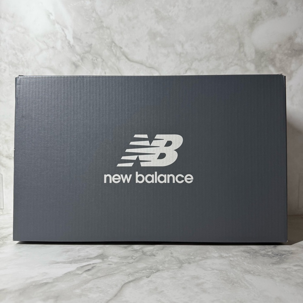 New Balance | Empty 9060 Shoe Box | Gray
